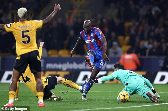 战术分析：防守优先策略的成功实践