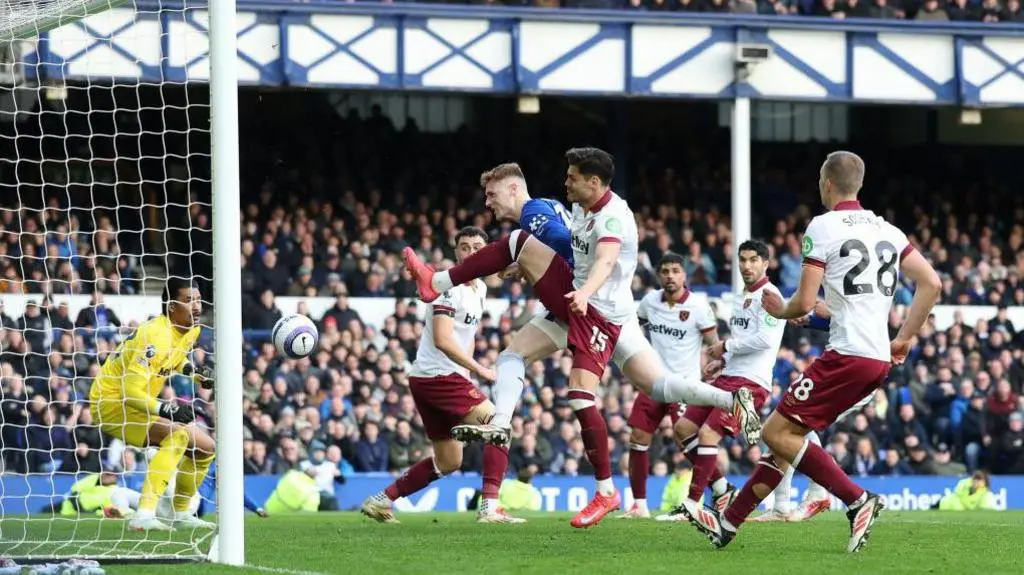 红黄牌影响下的场上对抗