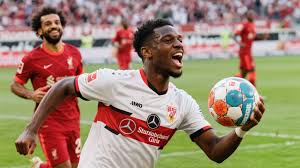 BG真人历史对比：为何它能胜过群星佳作- BG真人