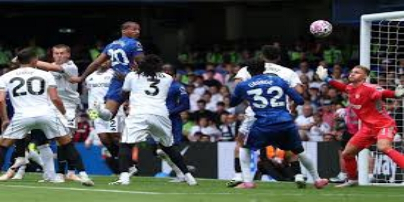 特拉弗斯惊艳登场，年轻门将成比赛最大亮点-BG真人