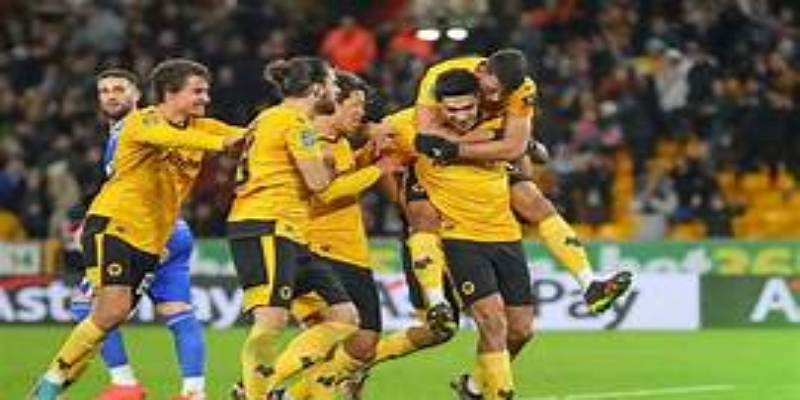 BG真人赛事聚焦：卡拉季奇2分钟登场完成绝杀，狼队迎来赛季首胜-BG真人